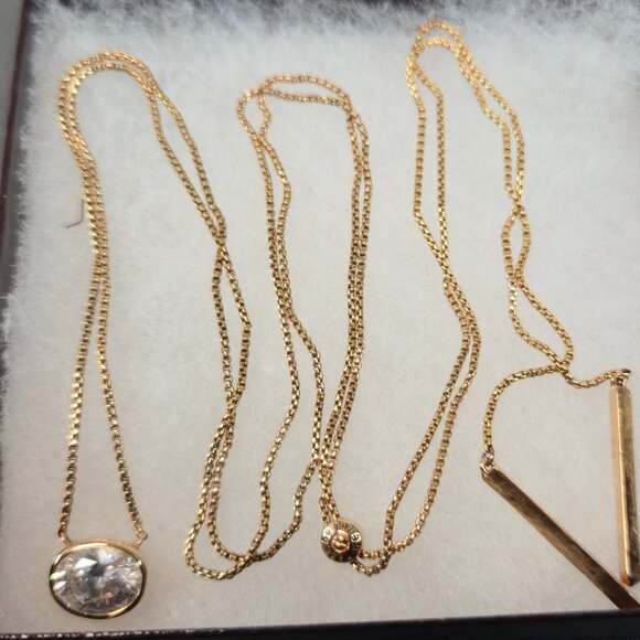 Henry Bendel Gold Tone Lariat Necklace w/ Crystal Pendant | Adjustable - Picture 3 of 10